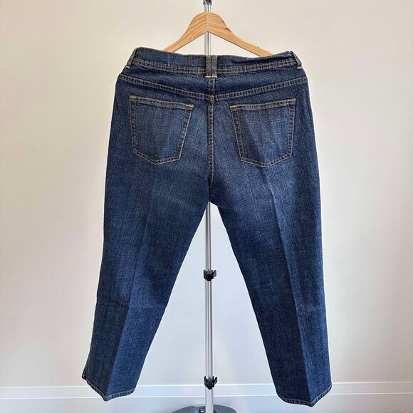 NWOT Tommy Hilfiger Timeless Women’s Jeans, Size 10 👖 - Picture 2 of 4